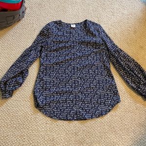 Cabi Te Amo Print blouse blue and white